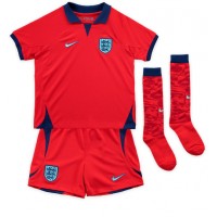 Billiga England Declan Rice #4 Barnkläder Borta fotbollskläder till baby VM 2022 Kortärmad (+ Korta byxor)